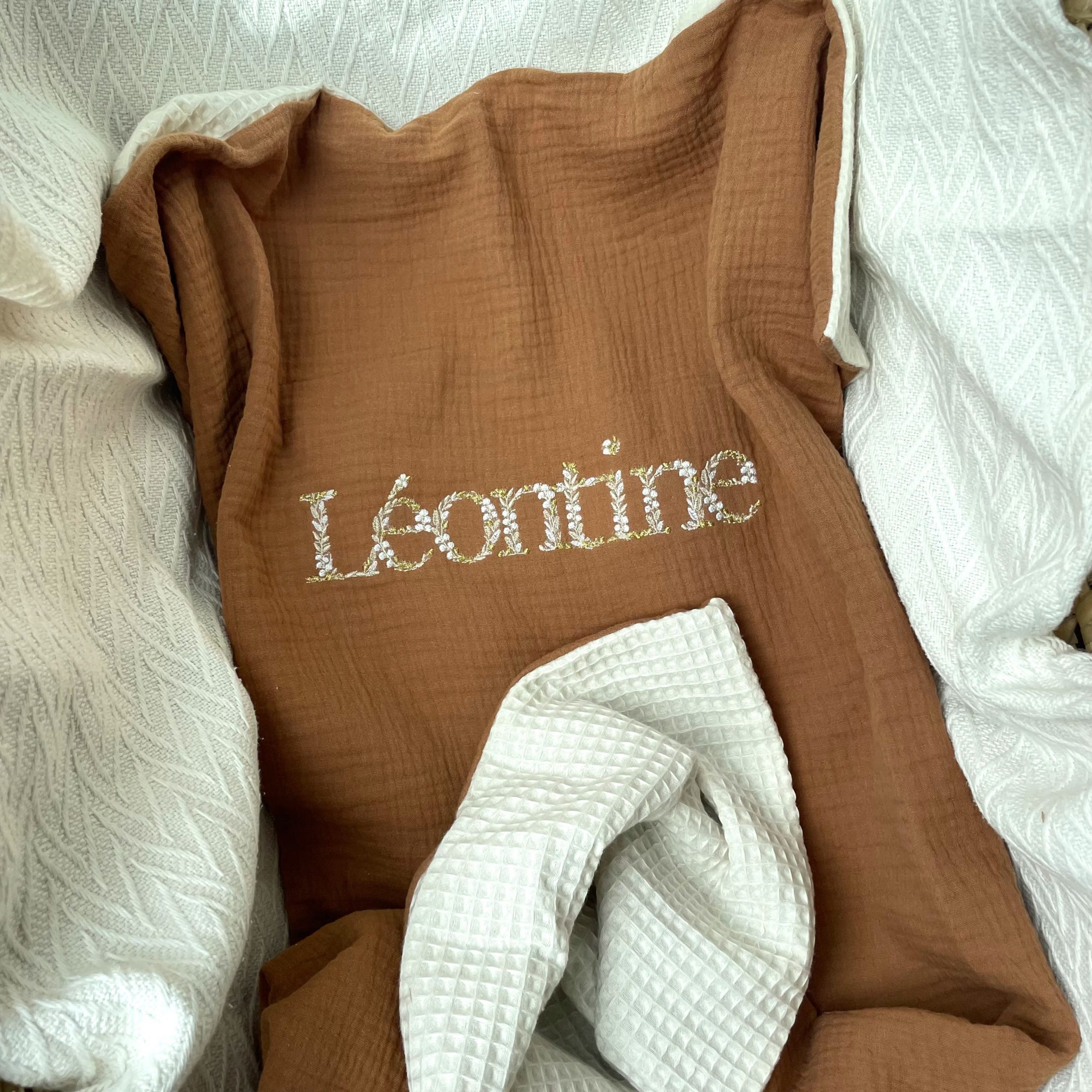 Couverture estivale - lettres fleuries – Image 2