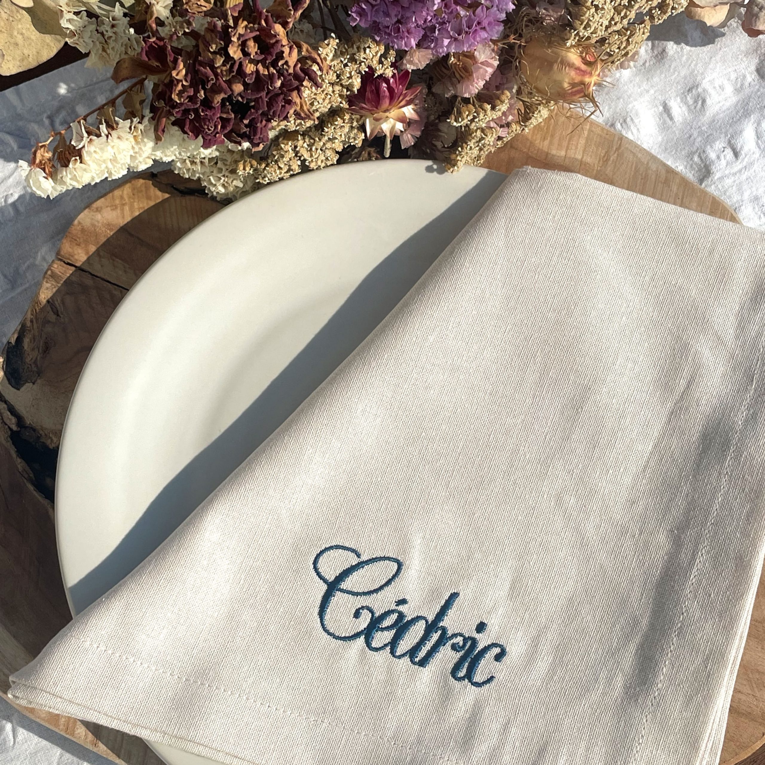 Serviette de Table Brodée avec Prénom – Image 3