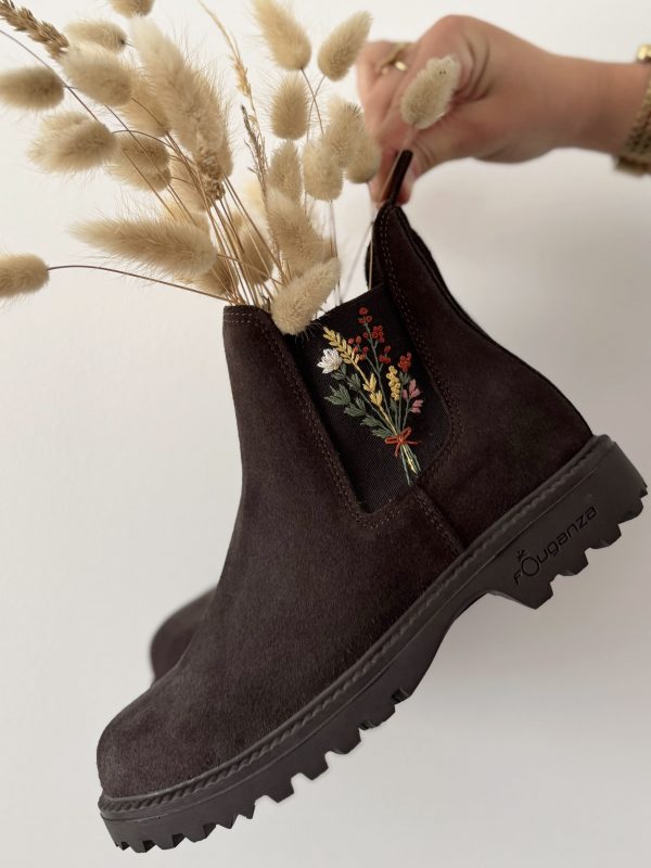 Broderie boots